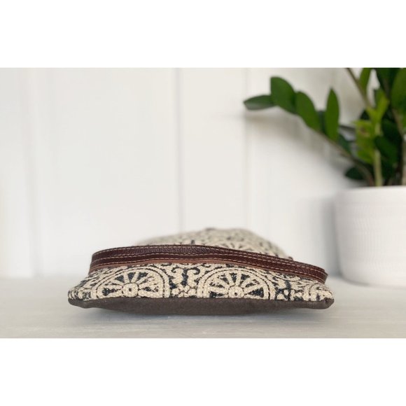 Circles Leather Canvas and Rug Crossbody Purse - Picture 7 of 9